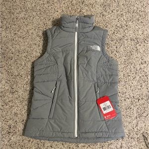 New with tags north face roamer vest